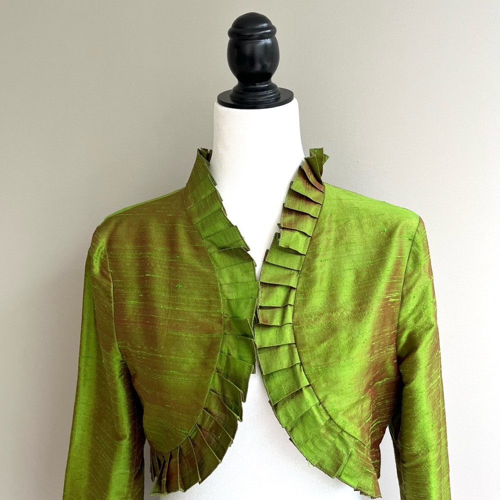 NWOT Reversible Silk Green and Pink jacket